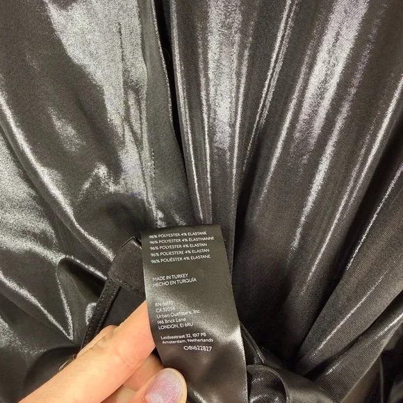 Anthropologie Shine Long-Sleeve Buttondown Shirt - Picture 4 of 5